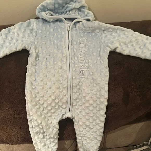 Calvin Klein Onsie - Picture 1 of 2